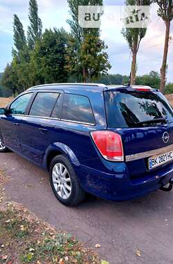 Універсал Opel Astra 2006 в Тростянці