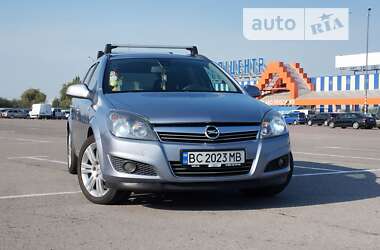 Opel Astra 2010