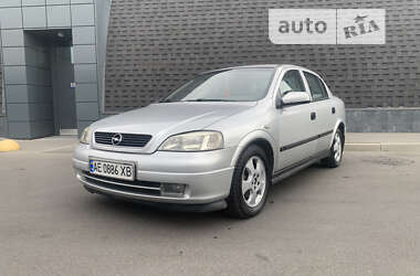 Седан Opel Astra 2003 в Днепре