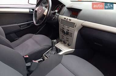 Универсал Opel Astra 2008 в 