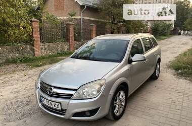 Opel Astra 2010
