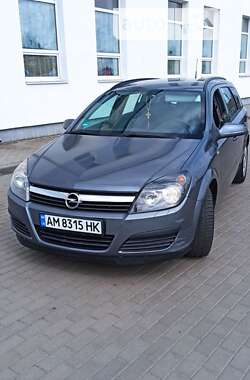 Універсал Opel Astra 2005 в Житомирі