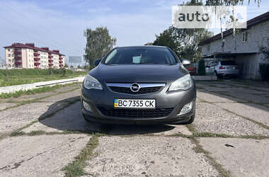 Хэтчбек Opel Astra 2011 в Червонограде