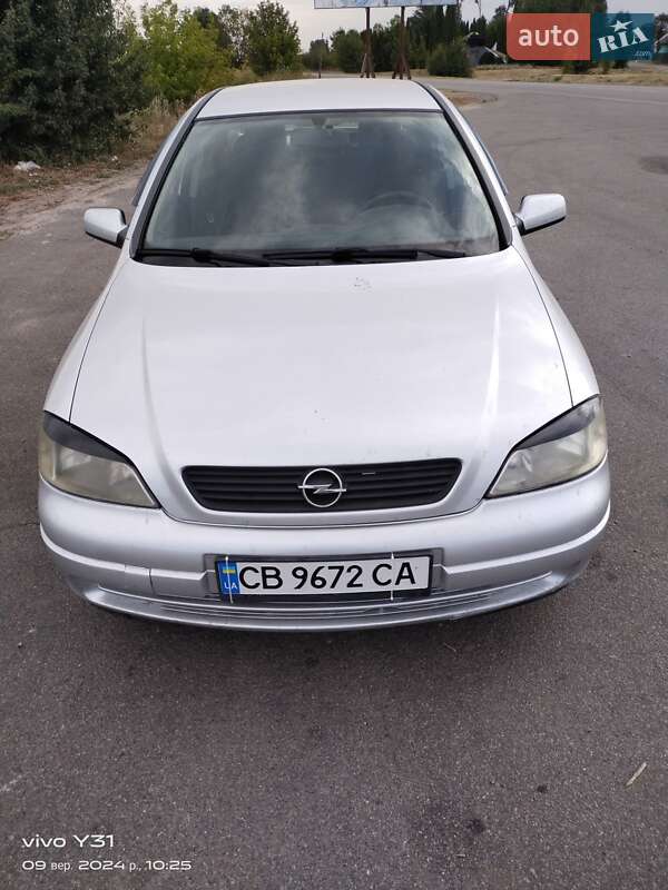 Седан Opel Astra 2001 в Ичне