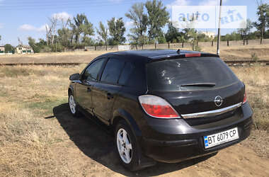 Хэтчбек Opel Astra 2006 в Херсоне