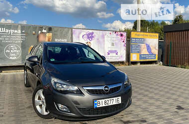 Универсал Opel Astra 2012 в Лубнах