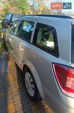 Хетчбек Opel Astra 2008 в 