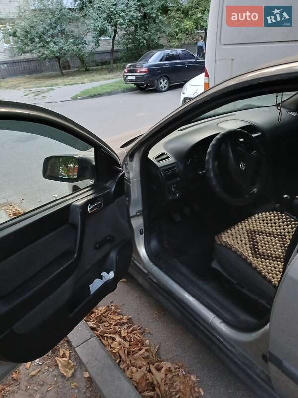 Седан Opel Astra 2007 в Борисполі