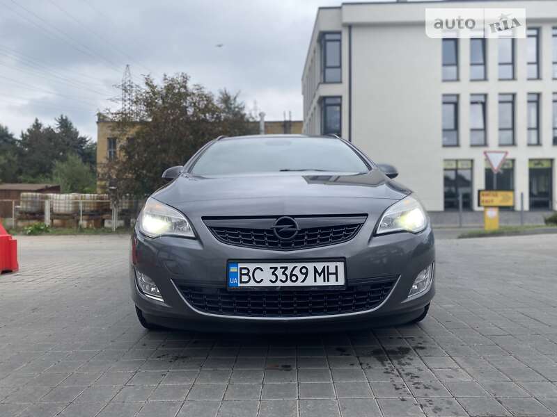 Универсал Opel Astra 2010 в Львове фото 3 Универсал Opel Astra 2010 в Львове