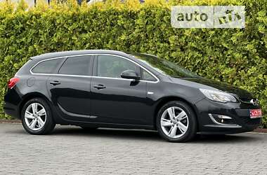 Универсал Opel Astra 2013 в Стрые