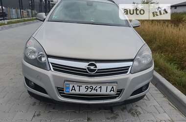 Универсал Opel Astra 2010 в Ивано-Франковске