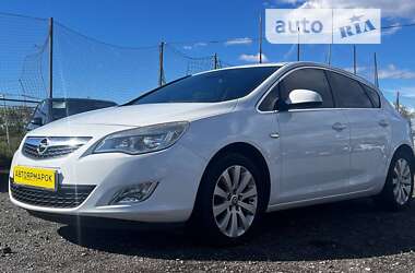 Хетчбек Opel Astra 2011 в Ужгороді