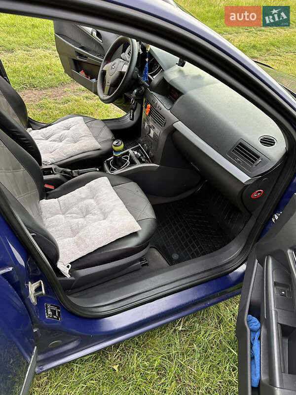 Универсал Opel Astra 2006 в Виннице