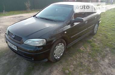 Седан Opel Astra 2007 в Недригайлове