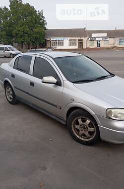 Седан Opel Astra 2004 в Бершади