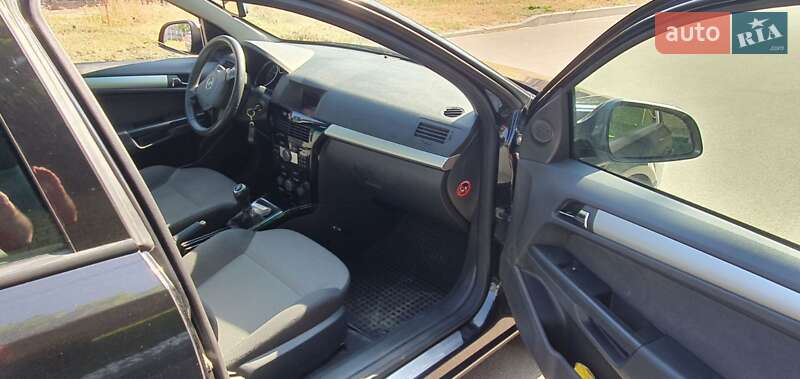 Седан Opel Astra 2010 в Харькове