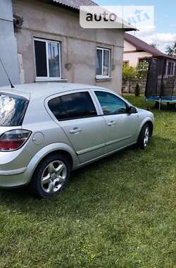 Хетчбек Opel Astra 2007 в Івано-Франківську