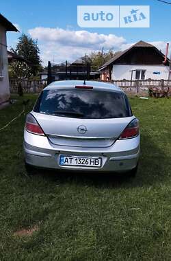 Хетчбек Opel Astra 2007 в Івано-Франківську