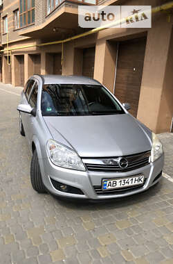 Универсал Opel Astra 2009 в Виннице