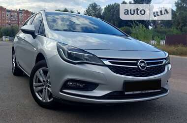 Універсал Opel Astra 2016 в Києві