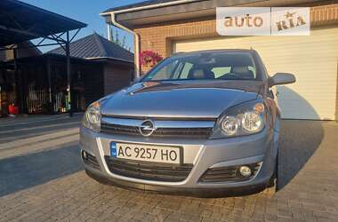 Универсал Opel Astra 2005 в Луцке