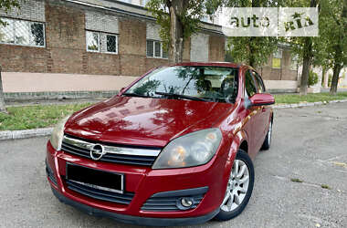 Хэтчбек Opel Astra 2006 в Днепре