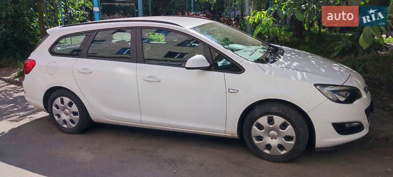 Opel Astra 2014