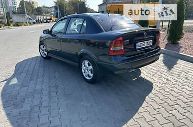 Седан Opel Astra 2001 в Луцке