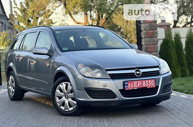 Універсал Opel Astra 2005 в Луцьку