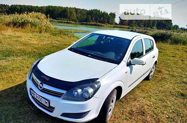 Хэтчбек Opel Astra 2008 в Турбовом