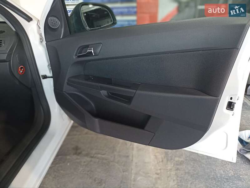 Универсал Opel Astra 2010 в Белой Церкви