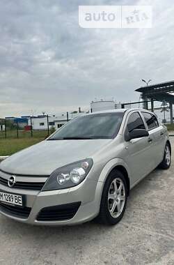 Хэтчбек Opel Astra 2005 в Киеве