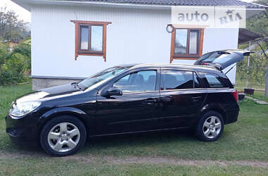 Универсал Opel Astra 2008 в Верховине