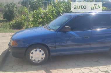 Універсал Opel Astra 1994 в Ямполі