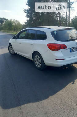 Opel Astra 2012