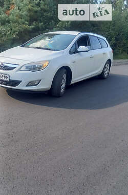 Універсал Opel Astra 2012 в Львові