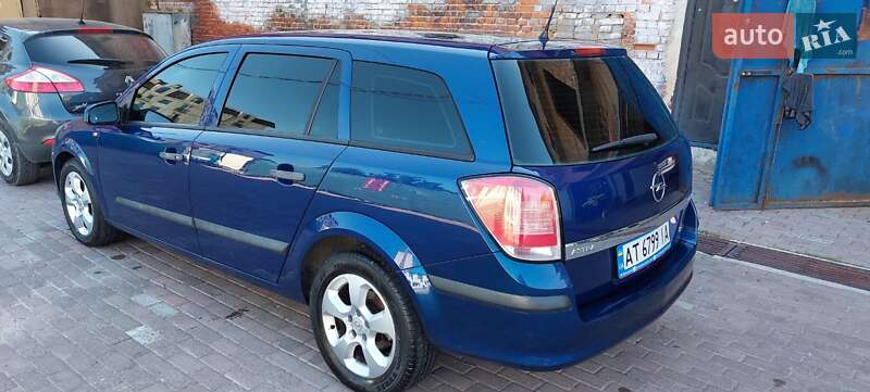 Универсал Opel Astra 2005 в Коломые