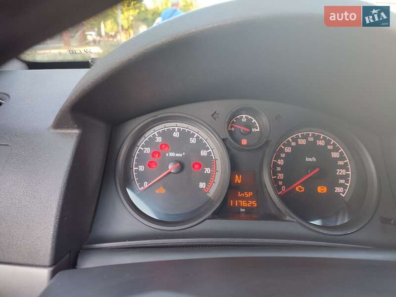 Хэтчбек Opel Astra 2006 в Кривом Роге