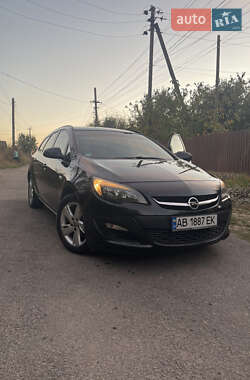 Opel Astra 2012