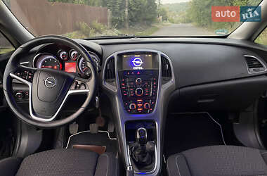 Универсал Opel Astra 2012 в Виннице