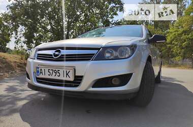 Универсал Opel Astra 2011 в Вапнярке