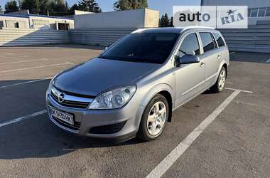 Универсал Opel Astra 2007 в Ровно