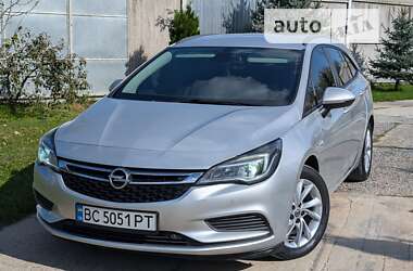 Універсал Opel Astra 2017 в Стрию