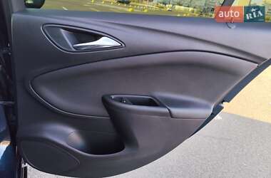 Универсал Opel Astra 2017 в 