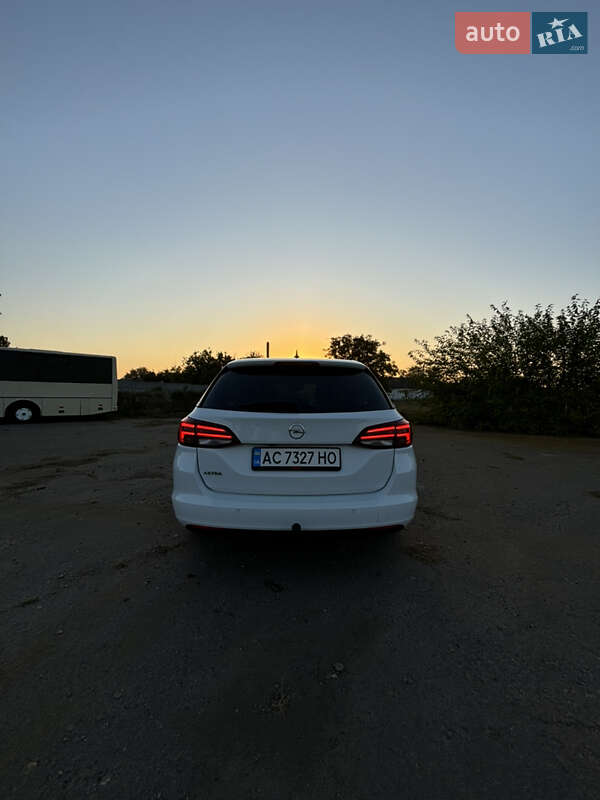 Універсал Opel Astra 2019 в Дніпрі