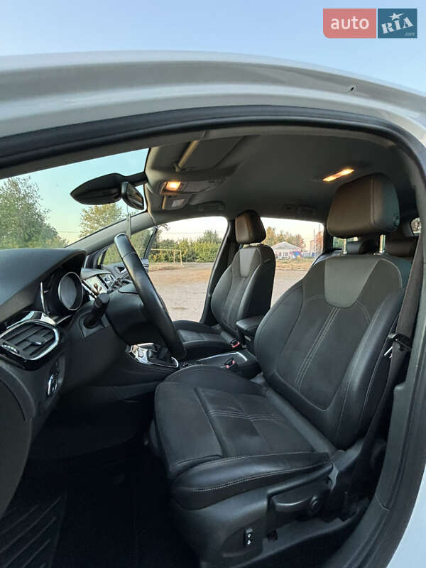 Універсал Opel Astra 2019 в Дніпрі