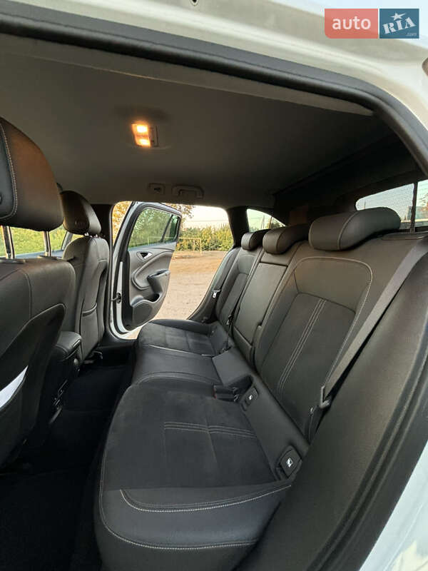 Універсал Opel Astra 2019 в Дніпрі