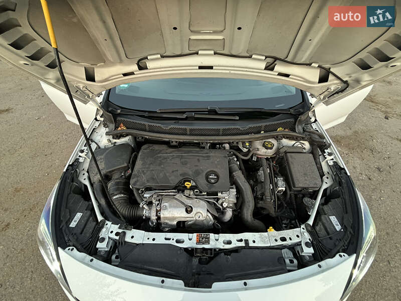 Універсал Opel Astra 2019 в Дніпрі