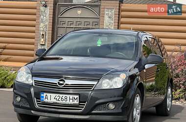 Opel Astra 2013