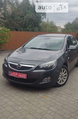 Хетчбек Opel Astra 2010 в Луцьку